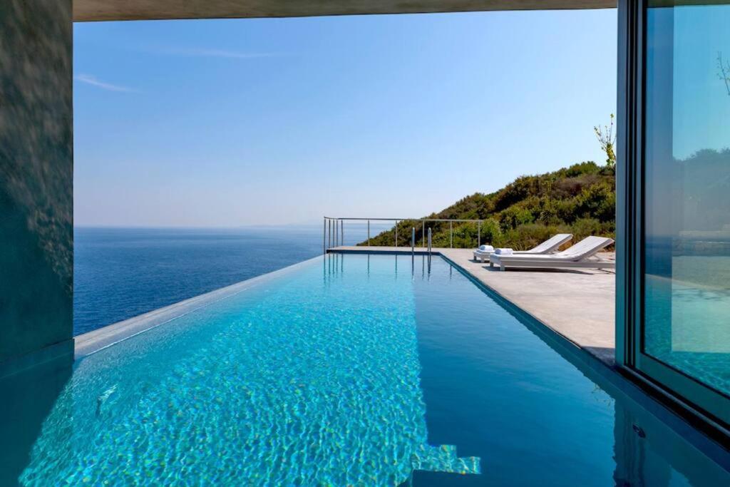 Villa Stunning 180° Sea View Designer For Two *
